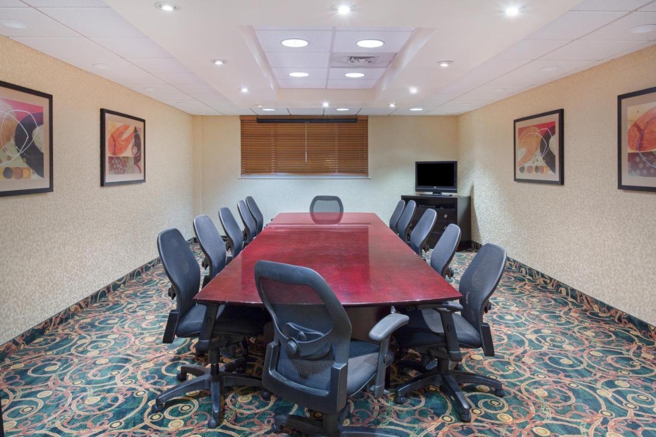 Holiday Inn Riverton-Convention Center By Ihg Luaran gambar